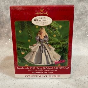 Barbie Based on the 1992 Happy Holidays® BARBIE® Doll 2000 CLUB EDITION B1